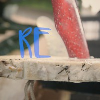 DIYで使わなくなったボードのフォームを使ってフィンレスボードに大変身