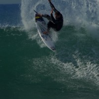 レールサーフィンが冴えるローワーズなど南カリフォルニア映像：テイラー・ノックス