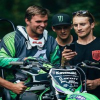 下半身不随になっても消えぬ情熱!FMXで障害者初のバックフリップをメイク