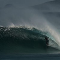 タジ・バロウ&メイヘムのコラボ!パワフルチューブ仕様ボード「チューブ・ピグ」