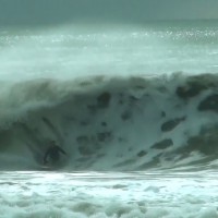 デーン、ヤディン、コフィン兄弟によるほぼクローズアウトのバレルセッション@南カリフォルニア