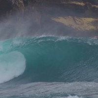 ビッグウェイブサーファーが狙ったジャワ島パチタンのスラブ@2015/10