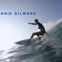 ステファニー・ギルモアのオアフ島ノースショアでのリラックスサーフ動画@2015