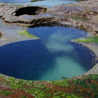 シドニーの自然美「海のプール」で発生した大波による事故