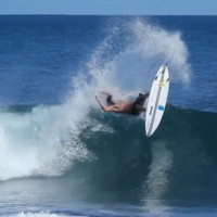 クレイ・マルゾのフリーサーフ@西オーストラリアから考えるブローテールとレイバックの違い