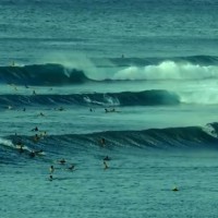 ドッキリでマウイ島ジョーズ初サーフ後のセス・モニーツが楽しんだホノルアベイ