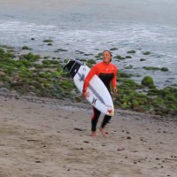 カリッサ・ムーアの2016年オフシーズンのフリーサーフ動画@リンコン(カリフォルニア)