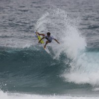 2016年WCT初戦「クイックシルバー&ロキシー・プロ・ゴールドコースト」：初日ハイライト