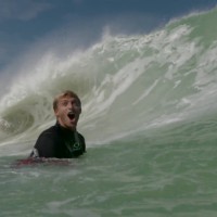 2016年マーギーズプロ前のタジ・バロウ&シーバスによるフリーサーフ動画