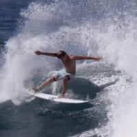 「2016 SBIA BOARD OF THE YEAR」を受賞したJSサーフボードのHYFI