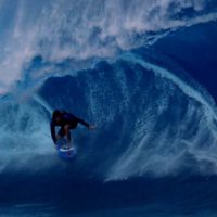 X-ミッションの撮影でハリウッドがチョープー（タヒチ）を貸し切ったサーフィン史に残る2014年9月