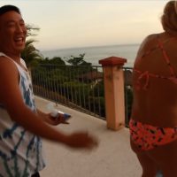 チーズバーガーのキャラが再び炸裂となるメイソン&ココのホー兄弟出演コスタリカトリップ