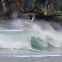 インドネシアの西スンバワを2016年6月にサーフトリップしたボルコムライダー