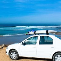 サーフィン時における車のキー（鍵）の保管方法