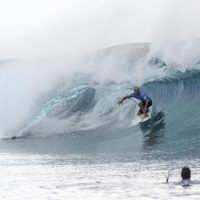 ケリーとブルーノが主役の2016年WCTメンズ第七戦「ビラボン・プロ・タヒチ」:三日目