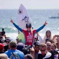 2016年WCTウイメンズ第六戦「バンズUSオープン・オブ・サーフィン」:最終日ハイライト