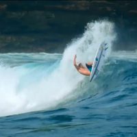 クレイ・マルゾがインドネシアのジャワ島やバリ島をアイランドホッピング