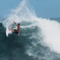 モニーツ兄弟、ジーク、メイソンの2015/2016シーズン未公開ノースショア動画