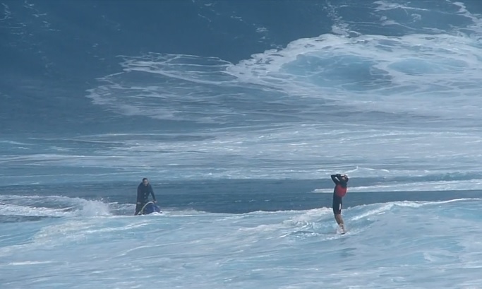 Albee Layer Jaws Maui