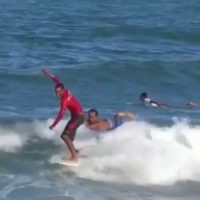 ドロップインしてきたサーファーにタックルしても後一歩で届かなかった場合の必殺技