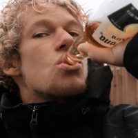 ジョンジョン・フローレンスの初ワールドタイトル決定前後のバックステージ動画