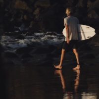 トレン・マーティンが中米で見せたツインフィンでスタイリッシュな最新フリーサーフ動画