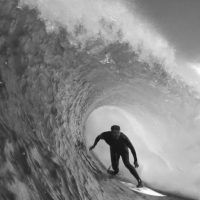 デーン・レイノルズが過去の葛藤を語る40分弱のサーフムービー「Chapter 11」