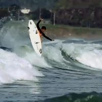 <必見>パワーレスな腰波でも飛び回るフィリペ・トレドのホームセッション＠ブラジル