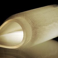 ビーバーからヒントを得た軽量かつ動きやすい柔毛状ウエットスーツ素材