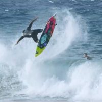 フルローテーションのエアリバース連発!フィリペ・トレドのフリーサーフ@2016年ハワイ