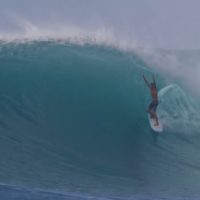 マウイ島ローカルによるアマチュアとは思えないハイレベルなフリーサーフ＠ホノルアベイ