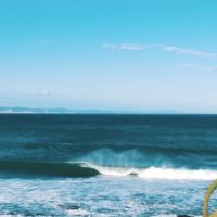 二人のプロサーファーが全く異なるラインを描くセッション@Jベイ(南アフリカ)