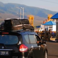 インドネシアのボルコムライダーによる9日間のスンバワ島ロードトリップ