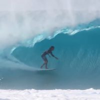 オアフ島ノースショアで開催の2017年2月のWOTW読者投票勝者は河村海沙