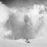 100フィート超え！？モンスタースウェルが牙を剝いたナザレ（ポルトガル）＠2017/2/28