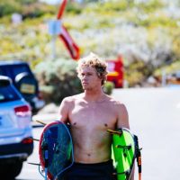 ジョンジョンの昨日のフリーサーフ動画!マーギーズプロのウイメンズは明日8日開催の可能性が