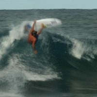 クレイ・マルゾのフリーサーフ動画！16/17年シーズンのマウイ島（ハワイ）