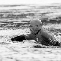 ケリー・スレーターが数時間後に開催となるブラジルイベントの欠場を発表