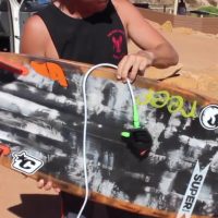 スーパーブランドによる最新ボードモデルのモダンフィッシュ「Siamese Twin」