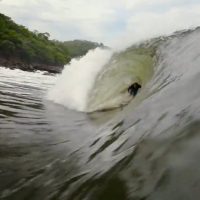 クロコダイルがいたパーフェクトバレル!ブレット&ライランドのコスタリカトリップ