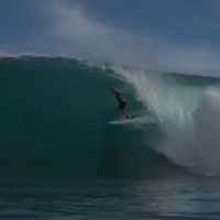 マテウス・ハーディが初インドネシアトリップ!バリ島やスンバワ島でのフリーサーフ動画