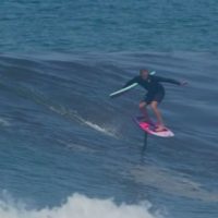 ジェイミー・オブライエンがハイドロフォイルボードからボードトランスファー