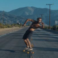 人気高まるロングスケートボード!ダンシングスケートボーダー起用で拡散したMV