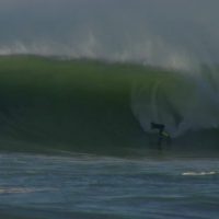 トップヨーロピアンによるビーチブレイクバレルセッション動画＠フランス南西部