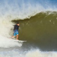 ブレット・バーリーによる先週のハリケーンスウェルセッション@アウターバンクス