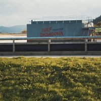 ジョーディ・スミスによるウェイブプール「サーフ・スノードニア」でのフリーサーフ動画