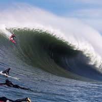 マーヴェリックスでのビッグウェイブイベントがWSLのBWTとして今季開催決定