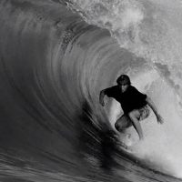 インドネシアのテロ諸島!カイ・ヒンのフリーサーフィン動画