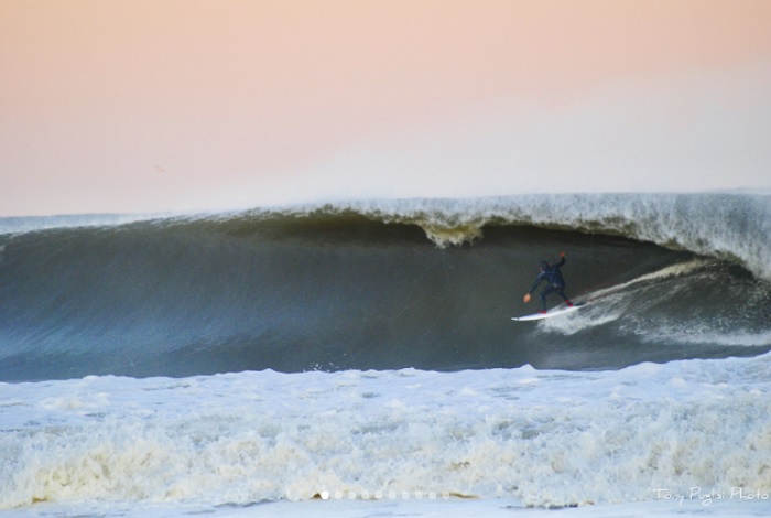 ケリー スレーターが骨折から復帰 アメリカ東海岸でのバレルセッション動画 サーフィン動画ニュース World Surf Movies
