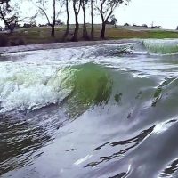 世界最高ウェイブプールと謳うサーフ・レイクス!バートン・リンチもチーム入り